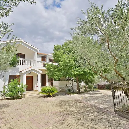 Apartments Iva