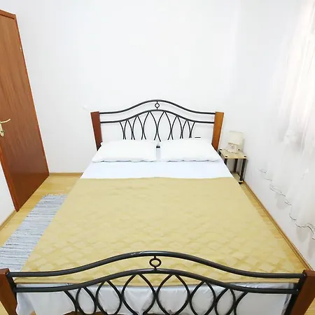 Apartments Iva Apartment