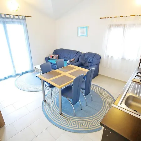 Apartment Apartments Iva *